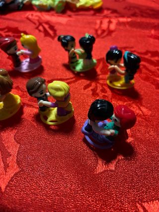 Sorpresine Kinder Principesse al ballo Disney