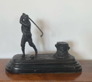 Tintero antiguo golfista bronce con inscripciones
