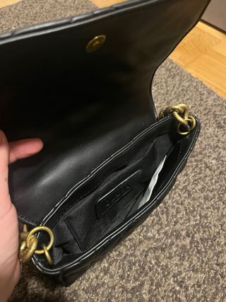 Bolso negro acolchado Zara cadena dorada