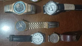 Lotto 15 orologi da polso misti