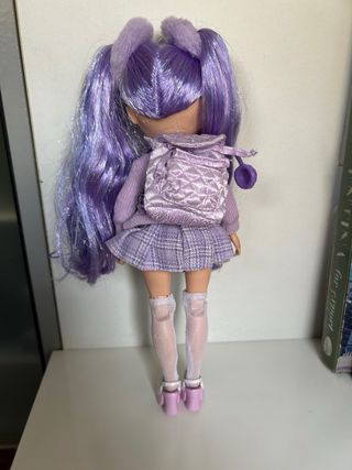 Rainbow High Violet Williams Muñeca