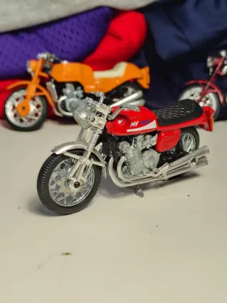 Lote 11 Motos a Escala Años 70