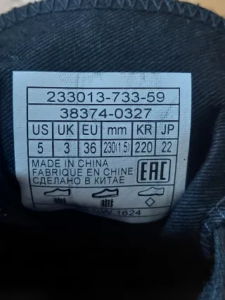 Zapatillas Levi's Negras Talla 36