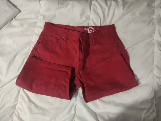Pantalones cortos rojos hombre