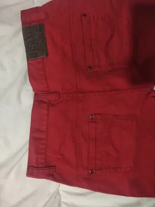Pantalones cortos rojos hombre
