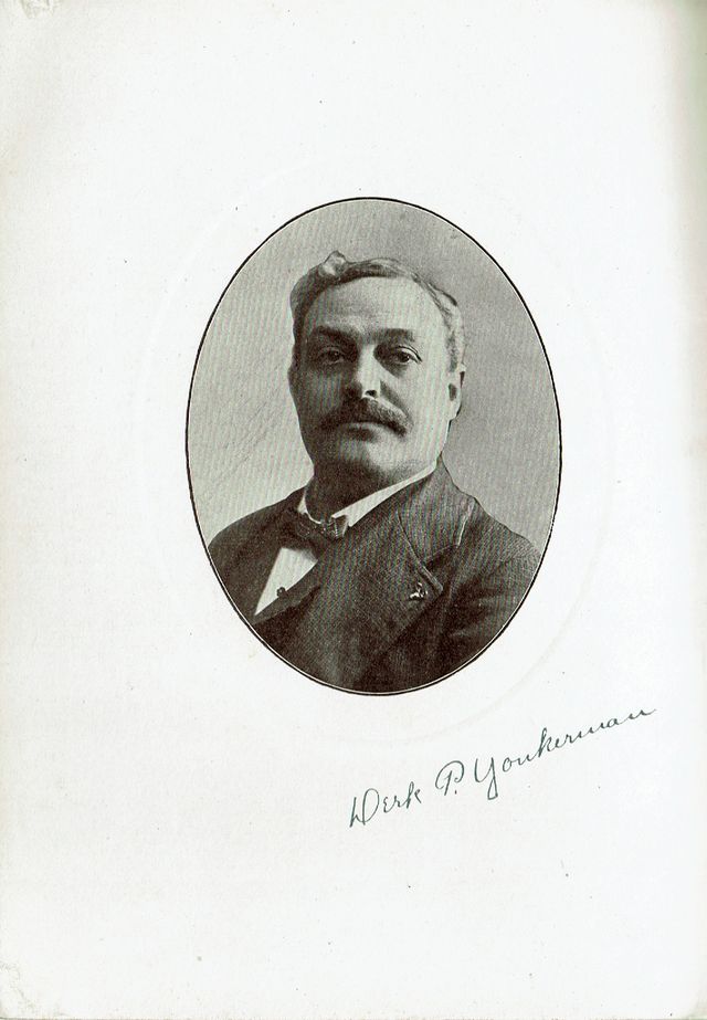 VECCHIO LIBRO “TUBERCULOZYNE”