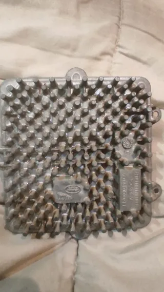 Centralita Faro Jaguar/Land Rover J9C3-13E005-AA