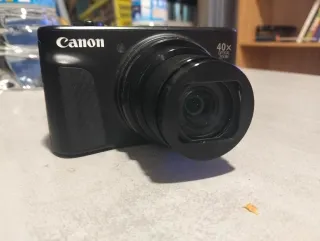 Cámara Canon Negra 40x Zoom