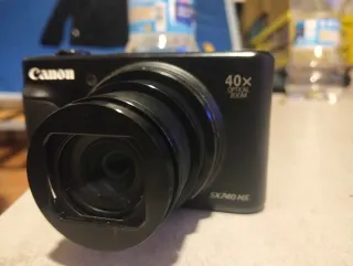 Cámara Canon Negra 40x Zoom