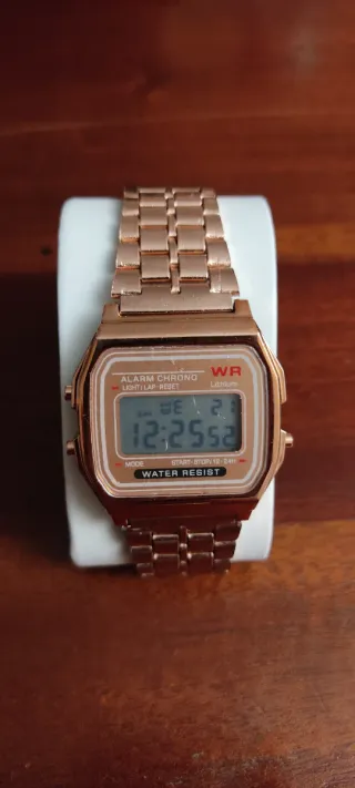 Reloj Digital Oro Rosa - WR Lithium