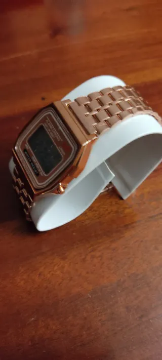 Reloj Digital Oro Rosa - WR Lithium