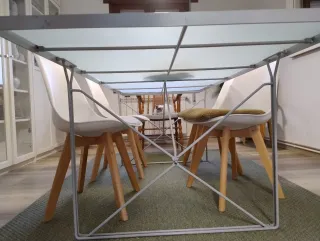 Mesa Comedor Cristal Esmerilado y Metal