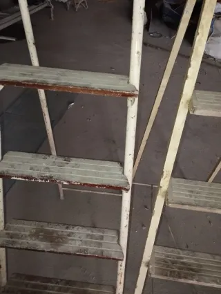 Escalera de mano plegable 2x