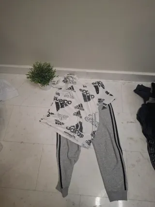 Conjunto Adidas Gris y Blanco