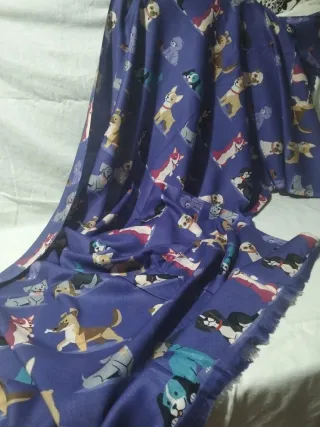 Sciarpa calda con stampa cani