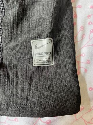 Nike Pro Pasamontañas Therma-FIT Negro