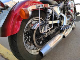 SPORTERS 1200 Harley Davidson Roja