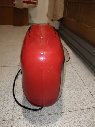 Cafetera Bosch Tassimo Roja