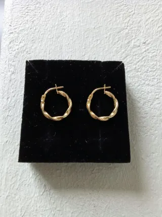 Criollas rizadas oro 18k.750