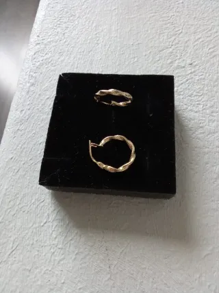 Criollas rizadas oro 18k.750