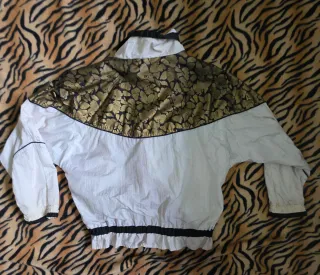 Chaqueta Vintage Beige y Dorada