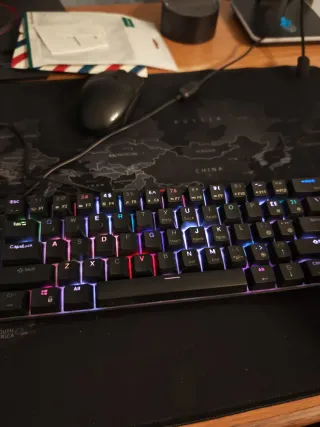 Tastiera Meccanica Royal Kludge RK61 switch red