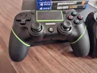 PS4 (PlayStation 4) + 2 Mandos + Giochi