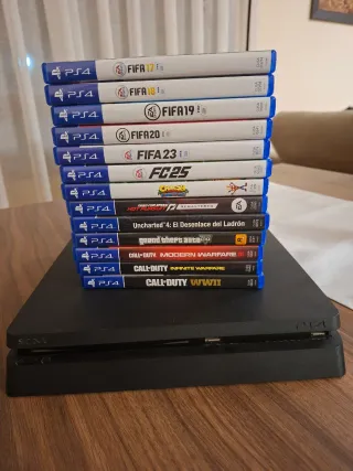 PS4 (PlayStation 4) + 2 Mandos + Giochi