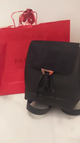 MOCHILA NEGRA PARFOIS NUEVA