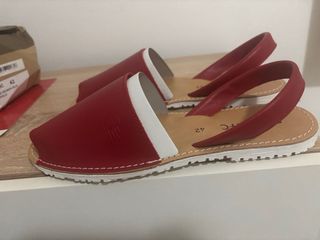 Menorquinas rojas y blancas talla 42