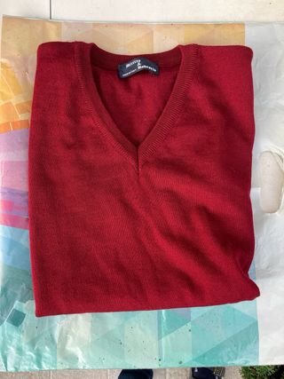 Gilet rosso in lana merino e acrilico