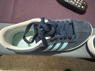 Zapatillas Adidas Azul y Turquesa
