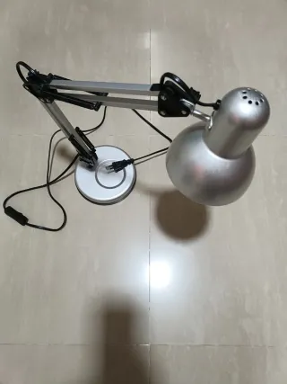 Flexo de estudio metálico plateado