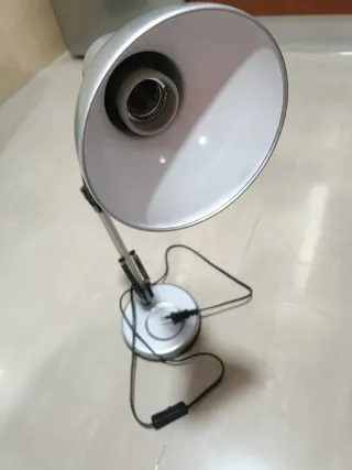 Flexo de estudio metálico plateado