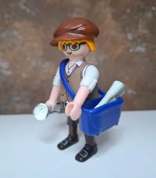 Playmobil custom vendedor de periódicos