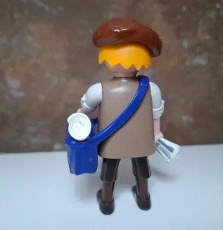 Playmobil custom vendedor de periódicos