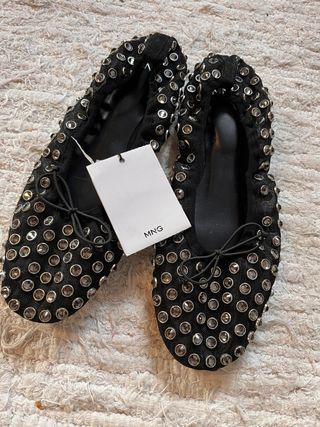 Bailarinas Mango Tachuelas