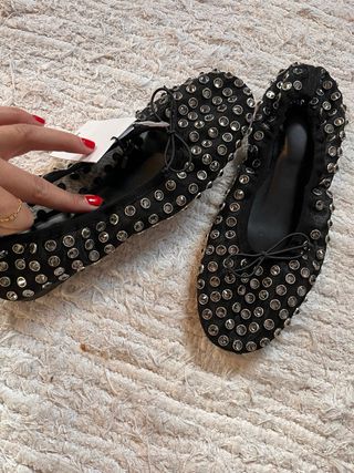 Bailarinas Mango Tachuelas