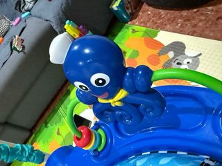 Saltador Baby Einstein como nuevo