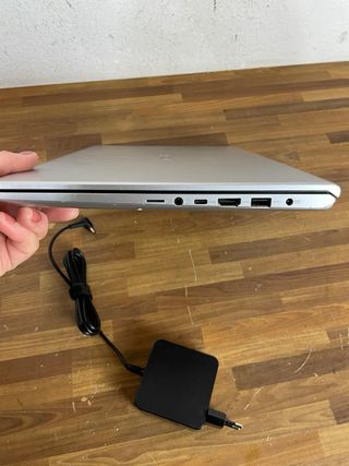 ASUS Vivobook X512