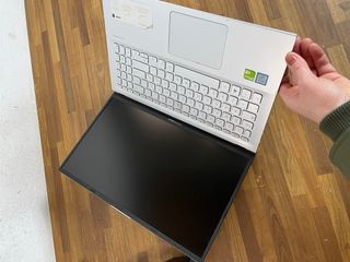 ASUS Vivobook X512