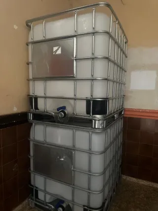 Depósitos agua 1000 litros