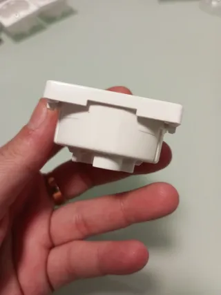 Tapa enchufe Schuko BJC Rehabitat