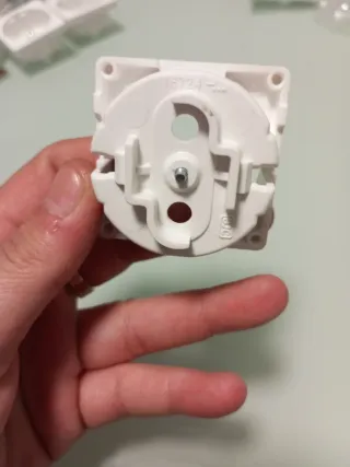 Tapa enchufe Schuko BJC Rehabitat