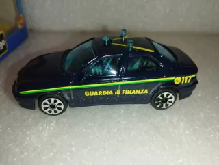 Alfa Romeo 156 Guardia di Finanza Bburago 1:43