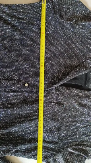 Camisa de fiesta, negra con brillos de colores