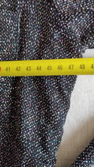 Camisa de fiesta, negra con brillos de colores