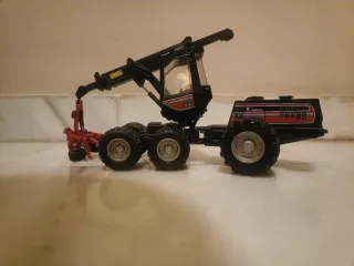 Máquina forestal Valmet 1400