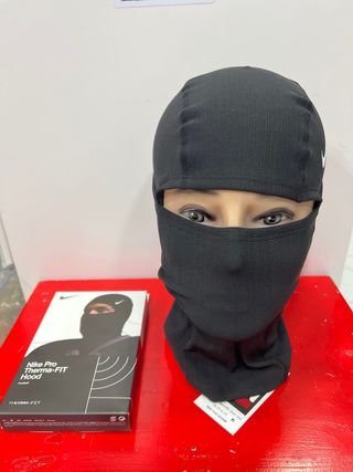 Nike Pro Therma-FIT Hood Negro