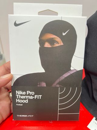 Nike Pro Therma-FIT Hood Negro